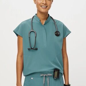 Figs Rafaela Oversized Scrub Top - Hydrogreen